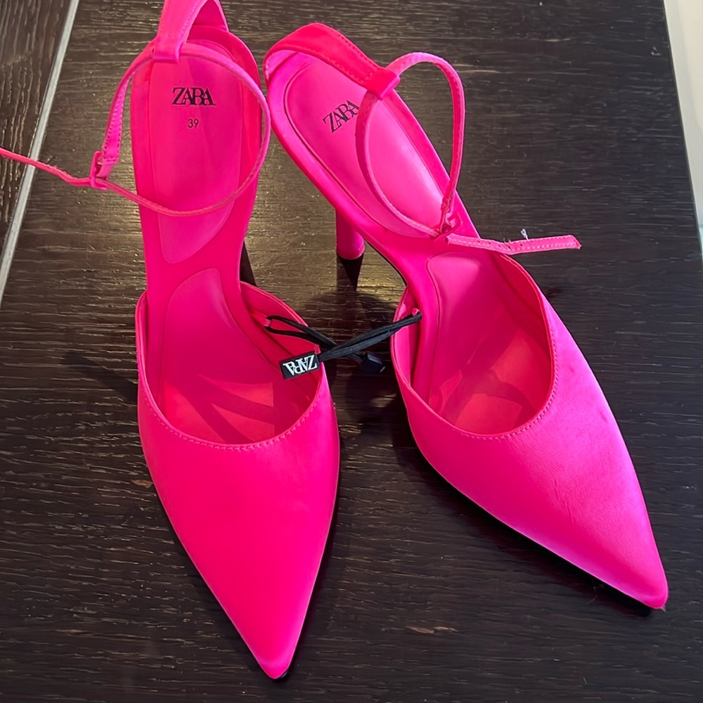 ZARA NEON HIGH HEELS